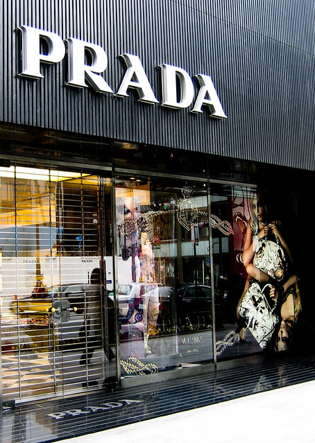 Prada (Ginza) | The Ginza area of Tokyo is a shoppers paradi… | Flickr