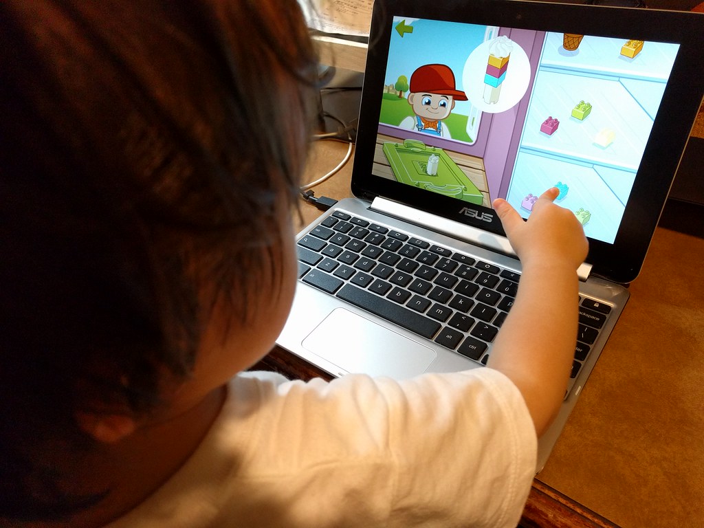 Chromebook Spin 311 英語キーボード版が安いので購入 (Amazonプライム