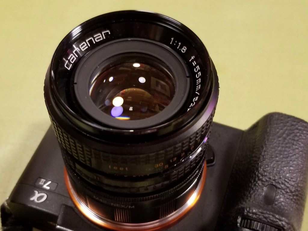 オールドレンズ番外編】ペトリOEMのCarenar 55mm F1.8でペトリらしさを