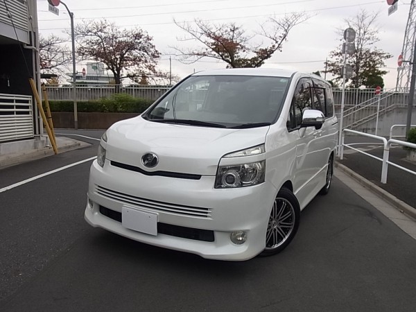 2007年式・人気の70系】 トヨタ ヴォクシー Z 純正エアロ 純正HDDナビ