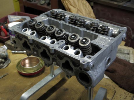 F6Aヘッド製作中 : 浜松でネジをまわす社長の日記