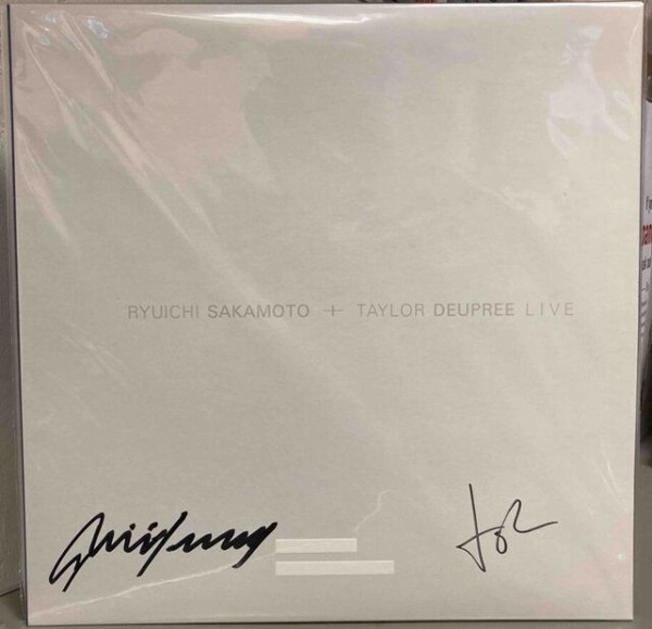 5/27（月）坂本龍一氏の直筆サイン入りレコード入荷しました : 千葉で