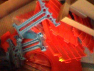 トミカ グランプリサーキット : トミカ解体所