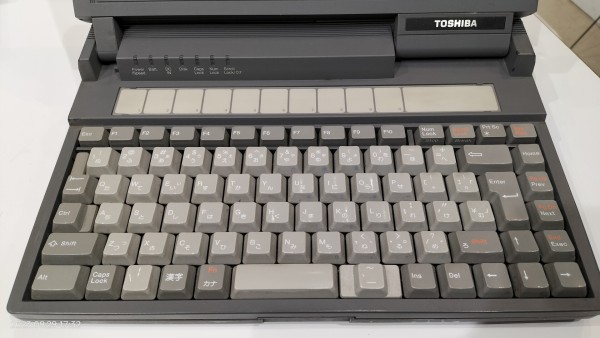 1989/平成1/TOSHIBA/DynaBook/J-3100SS 001モデル/初代ダイナブック