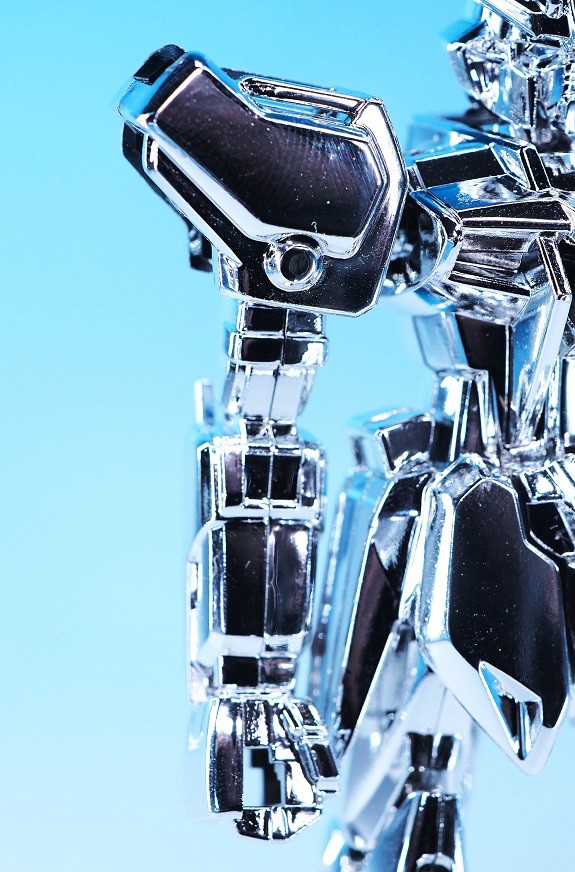 1/144 ストライクガンダム シルバーメッキヴァージョン レビュー