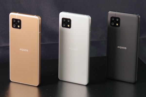 シャープ、スタンダードスマホ「AQUOS sense6」のメーカー版「SH-M19