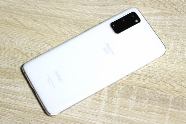 最新フラッグシップスマホ「Galaxy S20 5G SC-51A」を購入！開封して同