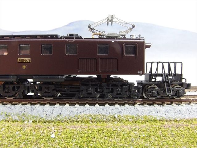 今週の一両 マイクロエース EF18 旧型電気機関車 : クローゼットの中の