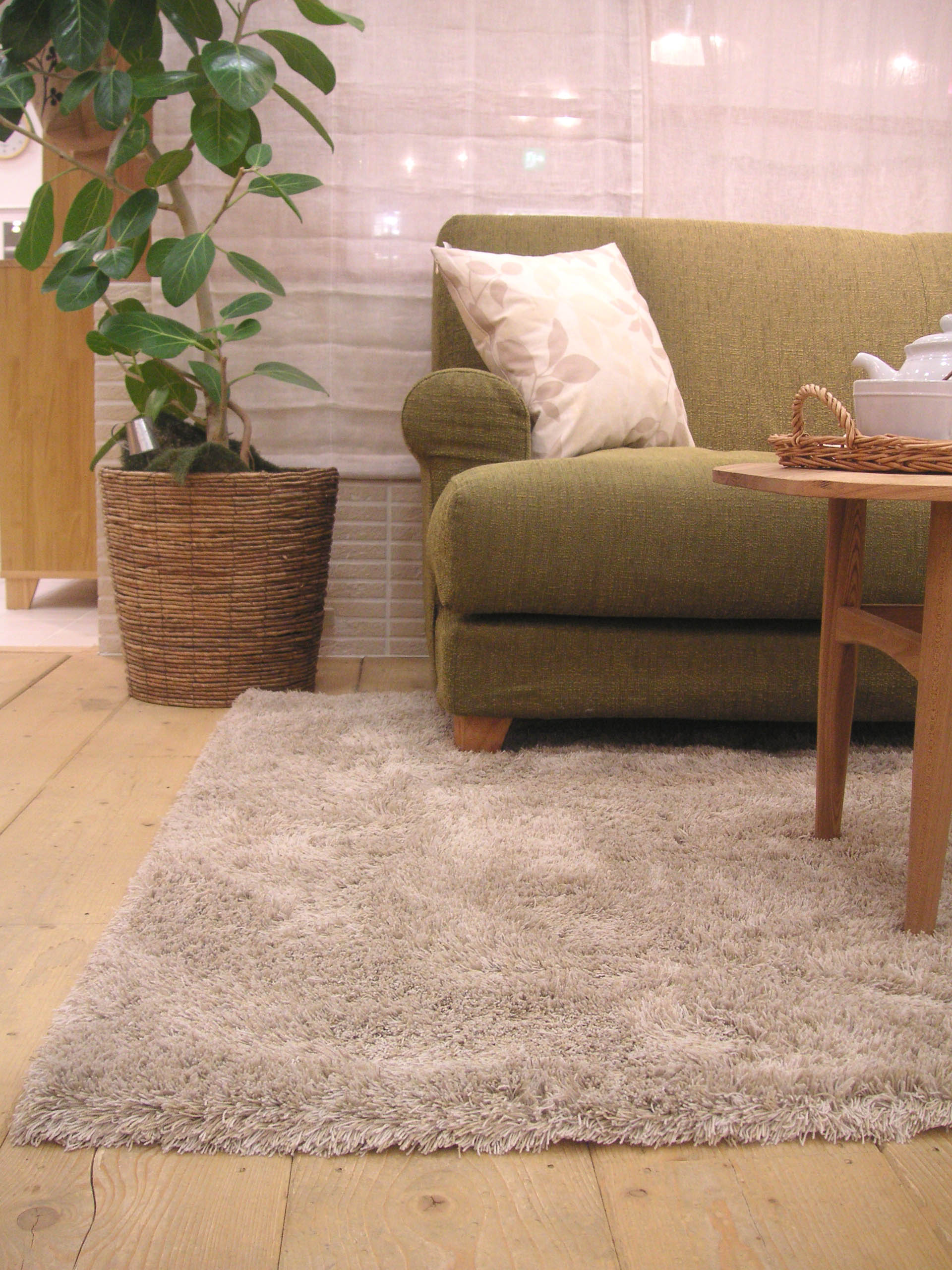 新色ラグ展示しました。 : モモナチュラル インテリア雑貨ショップ