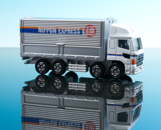 レビュー トミカ No.77 日野プロフィア 日本通運トラック : ミニカー沼