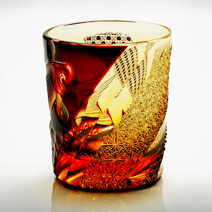 逸品】但野硝子加工所の但野英芳氏が製作する金魚の江戸切子が美し