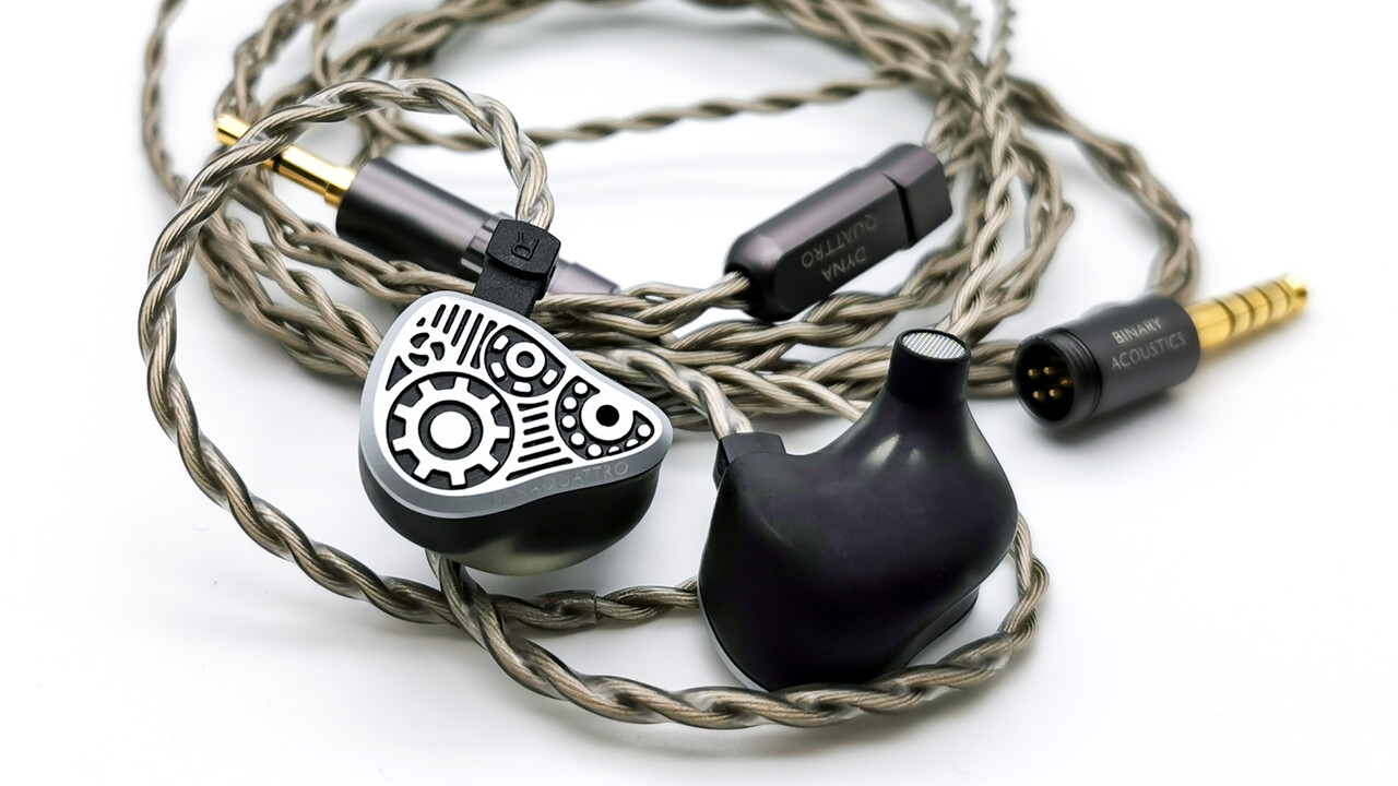 Binary Dynaquattro」 3種類のダイナミック＋パッシブラジエーターの4