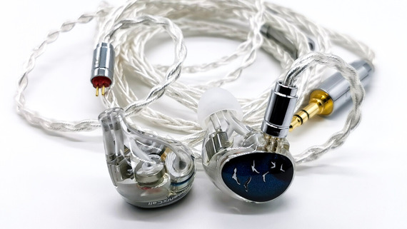 Kinera Celest PhoenixCall」 クリアシェルに独特な1DD+2BA+2FPD構成