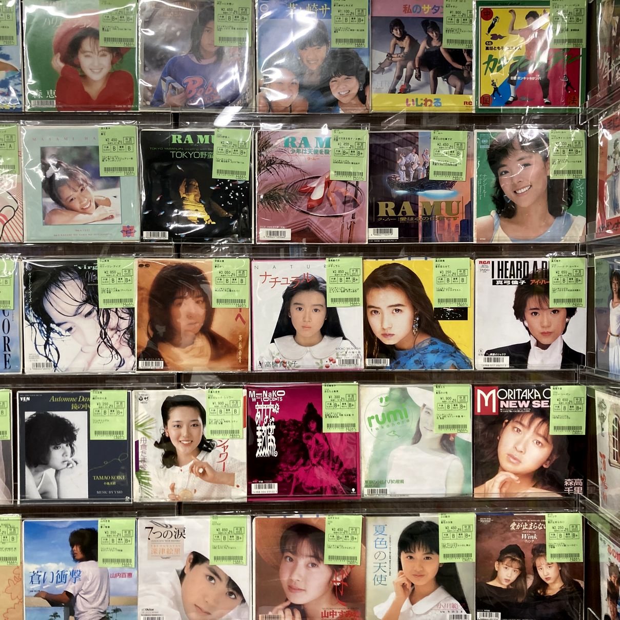 10/2(水)中古レコード入荷情報!!《80年代アイドル7インチ多数