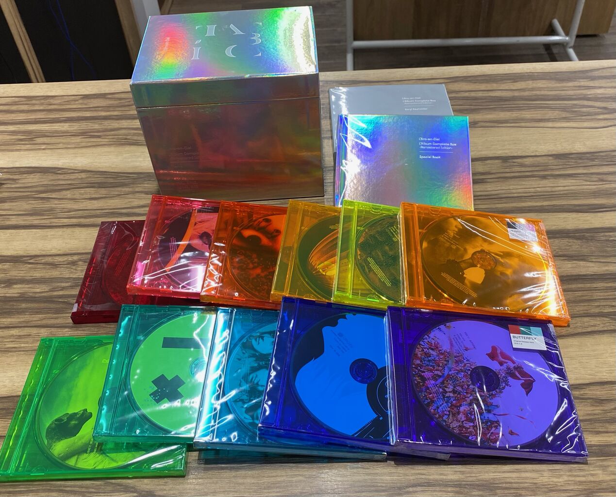 12月10日(日) ラルク 30周年記念アルバムリマスターBOX入荷