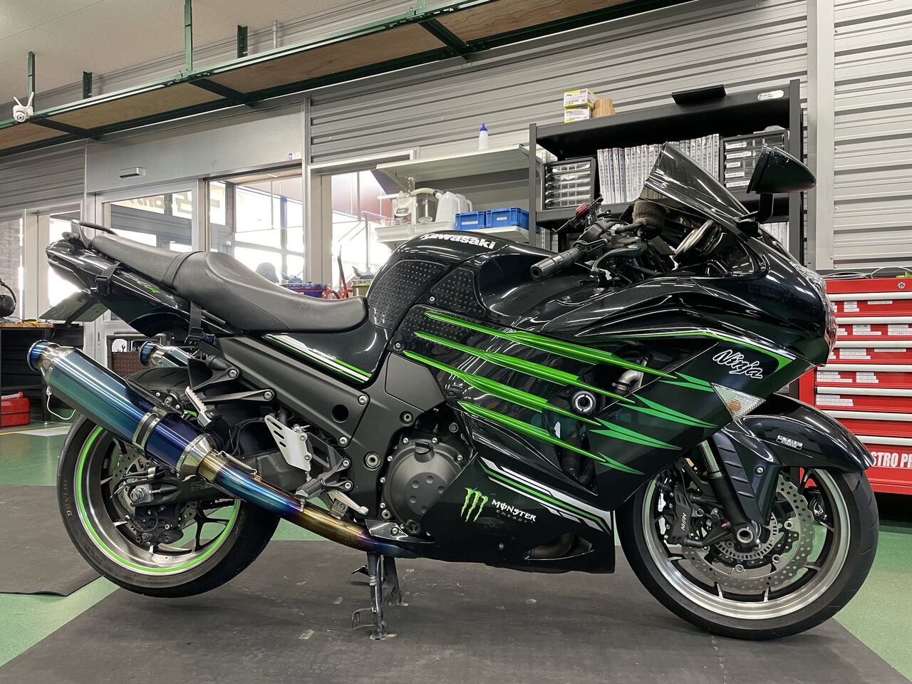 ZX-14R 前後タイヤ交換 : 2りんかんブログ