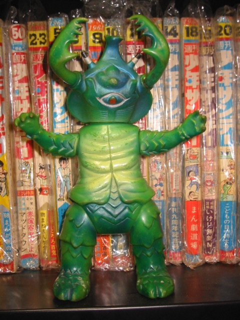 ウルトラマン マルサン アントラー : クラウドベース（スペクトラム