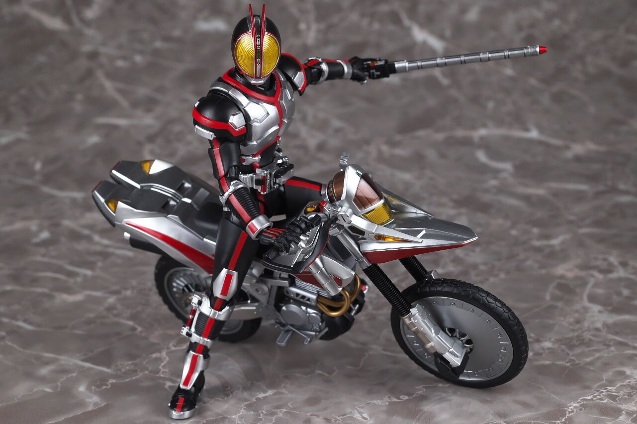 S.H.フィギュアーツ オートバジン（ビークルモード）レビュー : はっちゃか