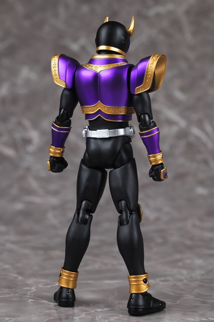 S.H.フィギュアーツ(真骨彫製法) 仮面ライダークウガ ライジング
