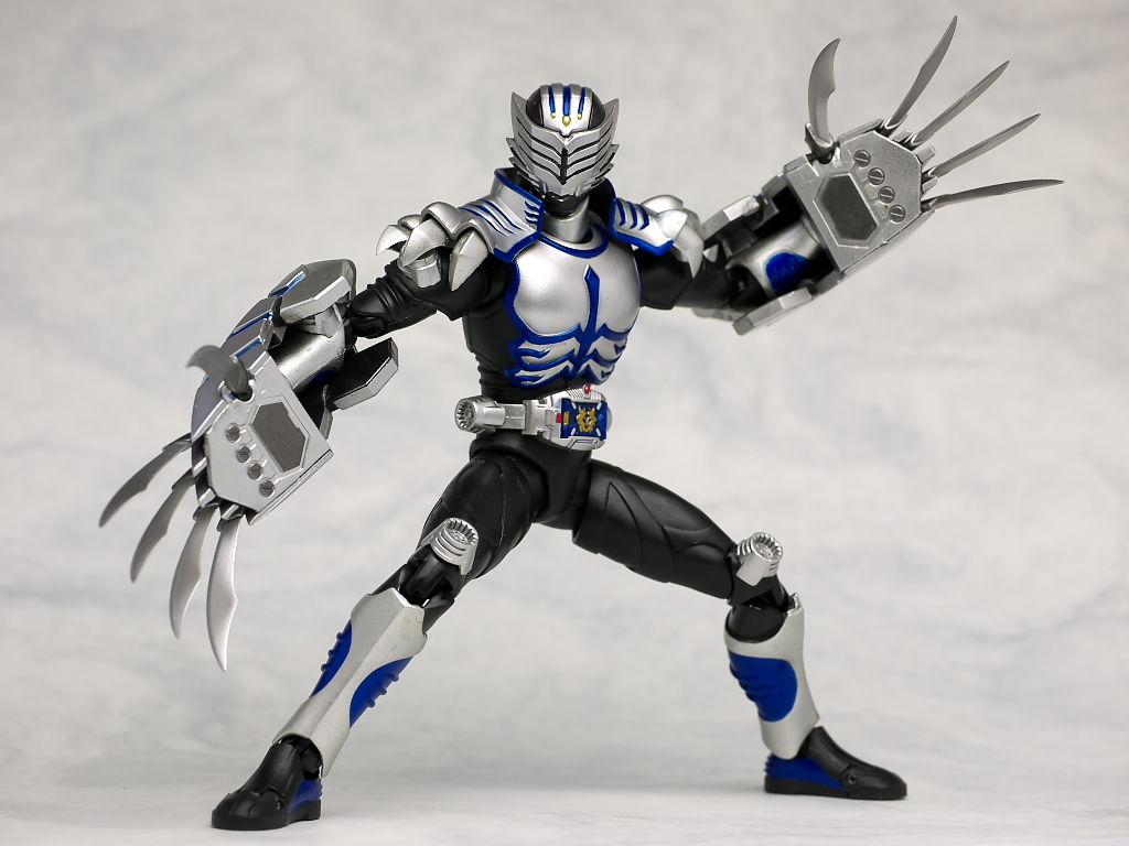 S.H.フィギュアーツ 仮面ライダータイガ レビュー : はっちゃか