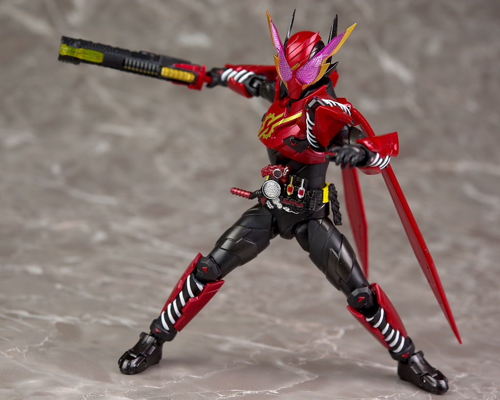 S.H.フィギュアーツ 仮面ライダービルド ラビットラビットフォーム