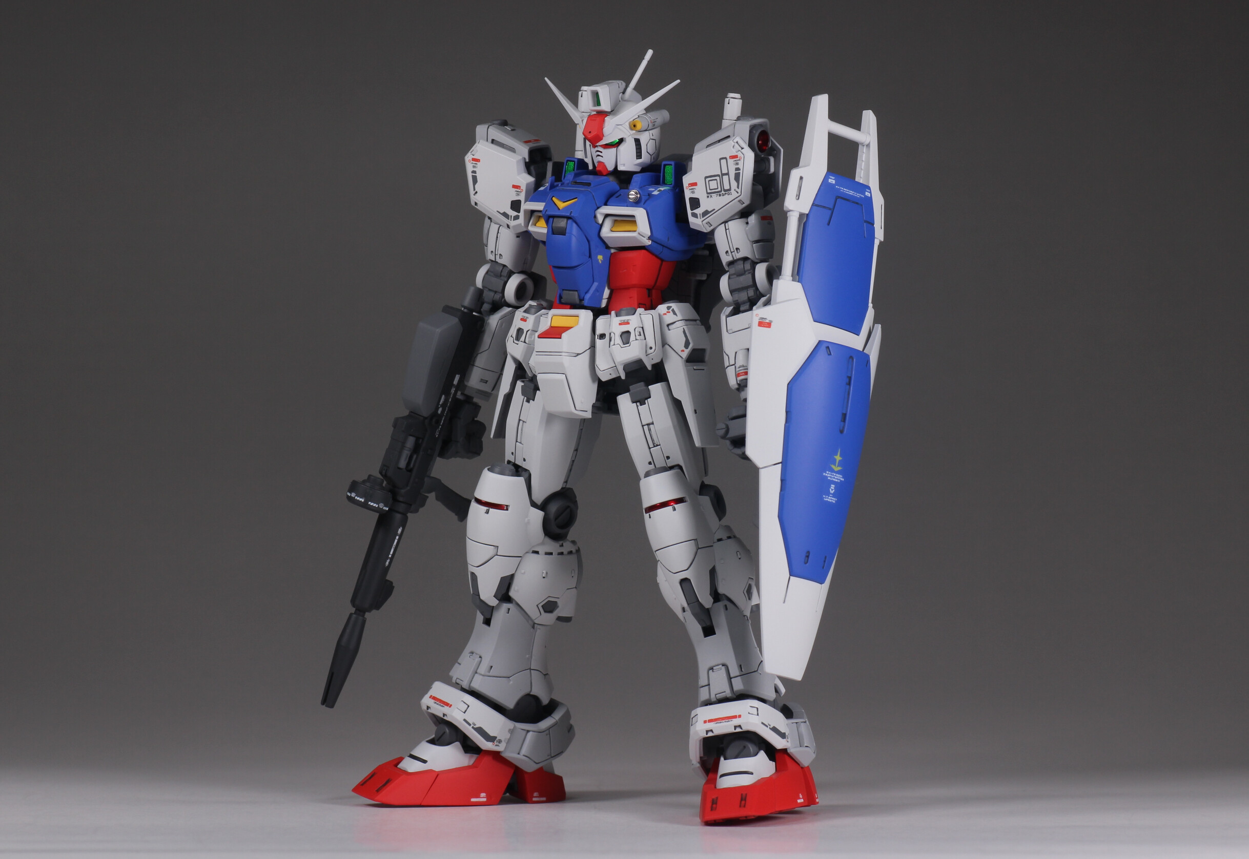 RG 1/144 RX-78GP01 ガンダム試作1号機 ゼフィランサス 全塗装