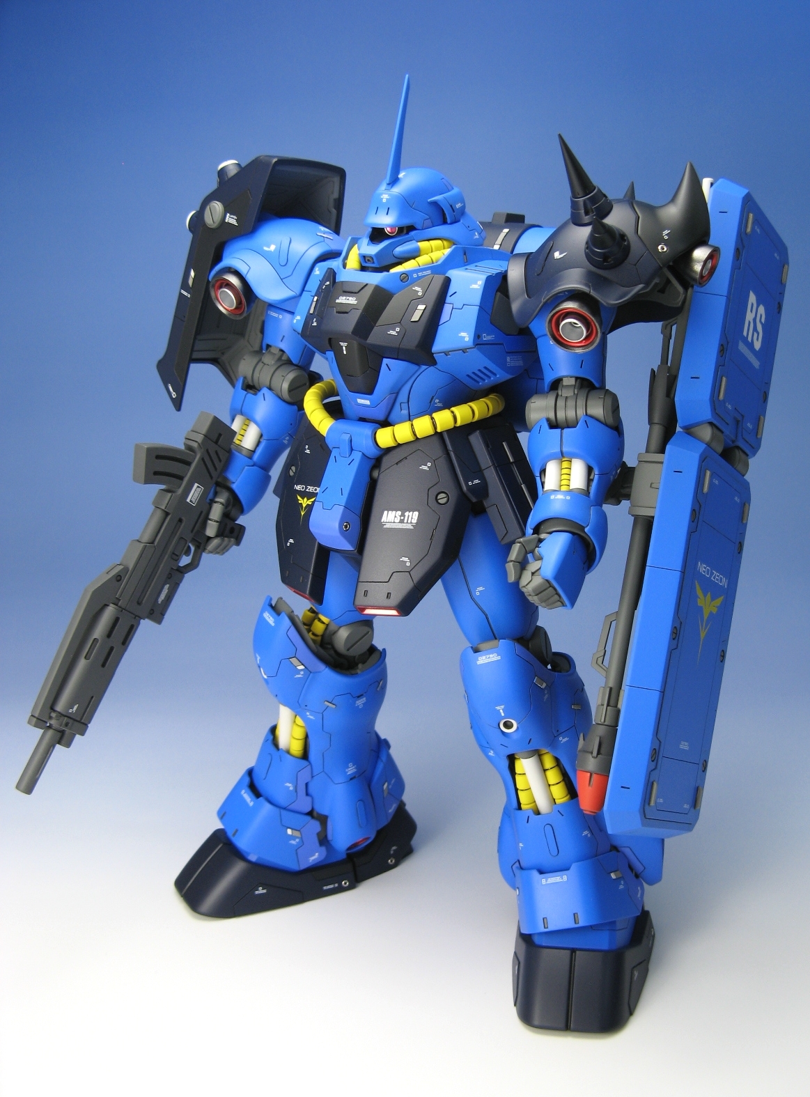 1/100スケール MG AMS-119 ギラ・ドーガ レズン・シュナイダー専用機