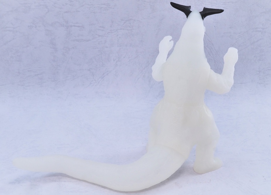 ウルトラ怪獣シリーズ エレキング 蓄光ver. レビュー : おもちゃの巣