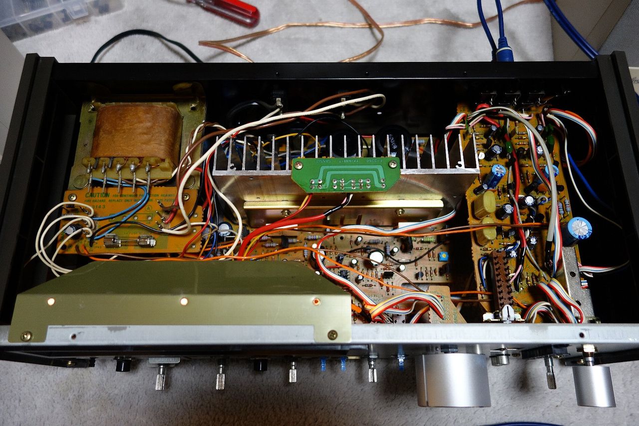 SANSUI A-7000 レストア完了しました : アンプジャンカーのblog