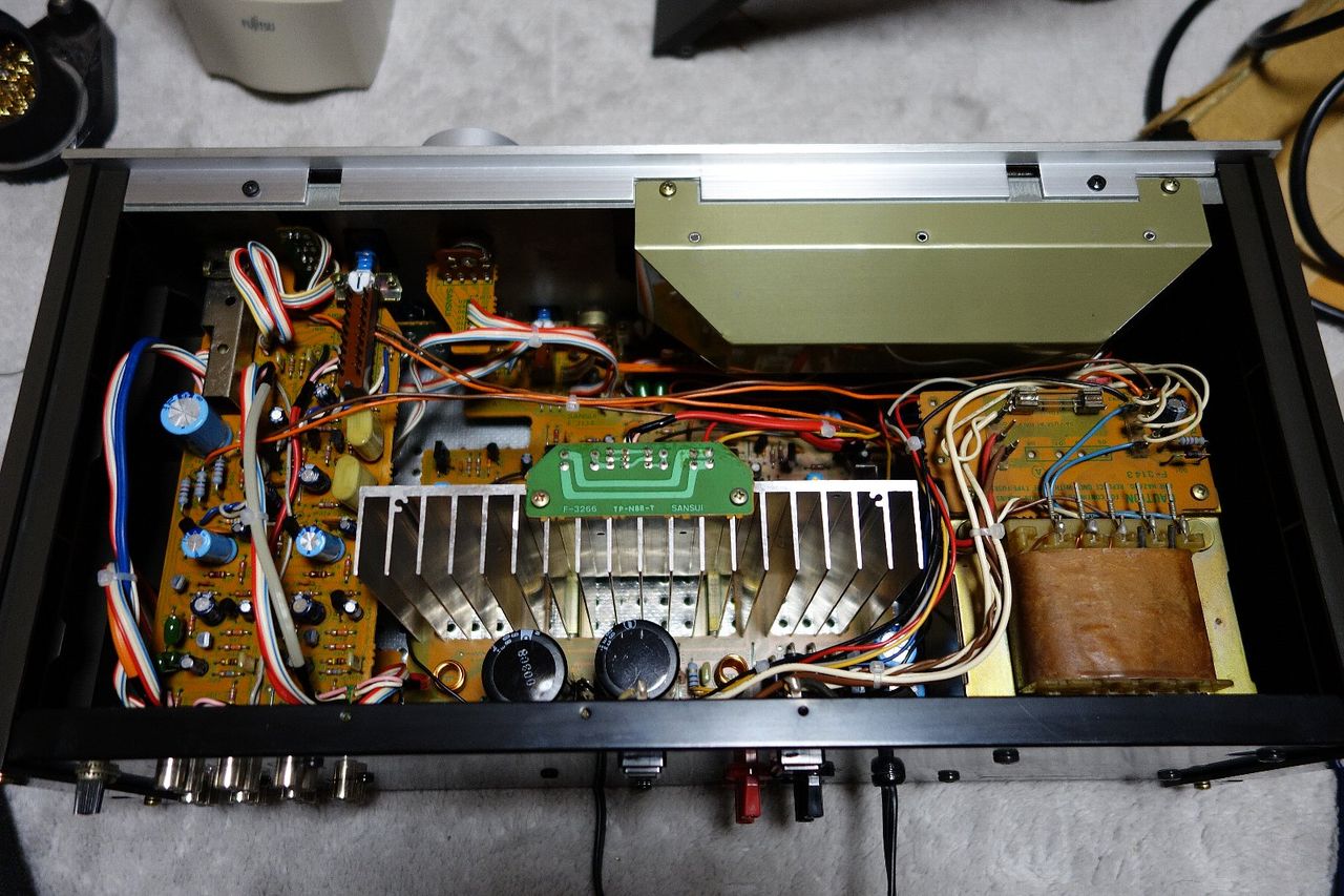 SANSUI A-7000 レストア完了しました : アンプジャンカーのblog