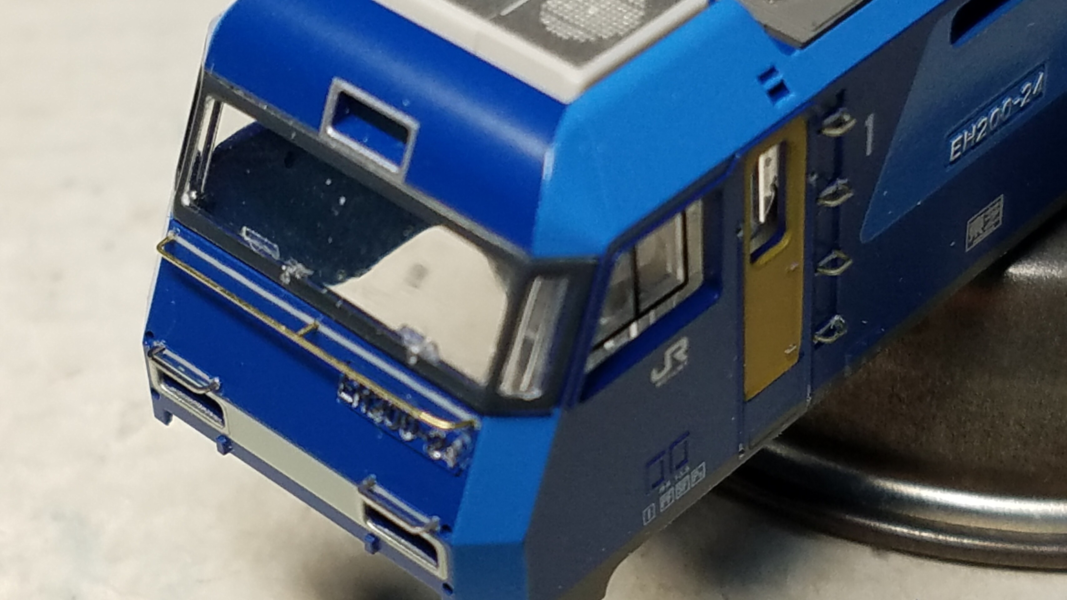 Kato 3045-1 EH200 量産形の加工整備 その② : （仮称）東北本線 岩