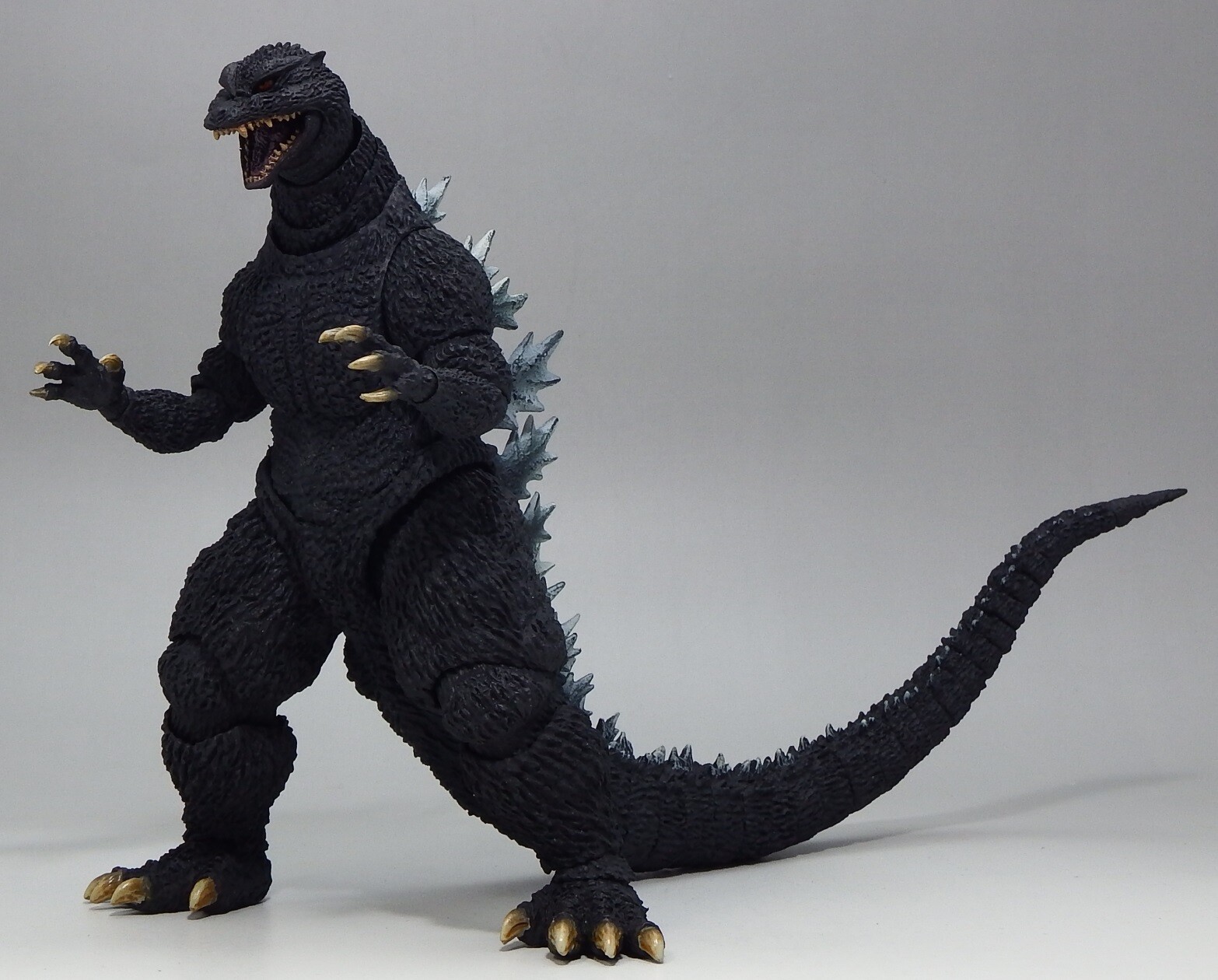 S.H.モンスターアーツ「ゴジラ2004」 : 空想玩具シリーズ