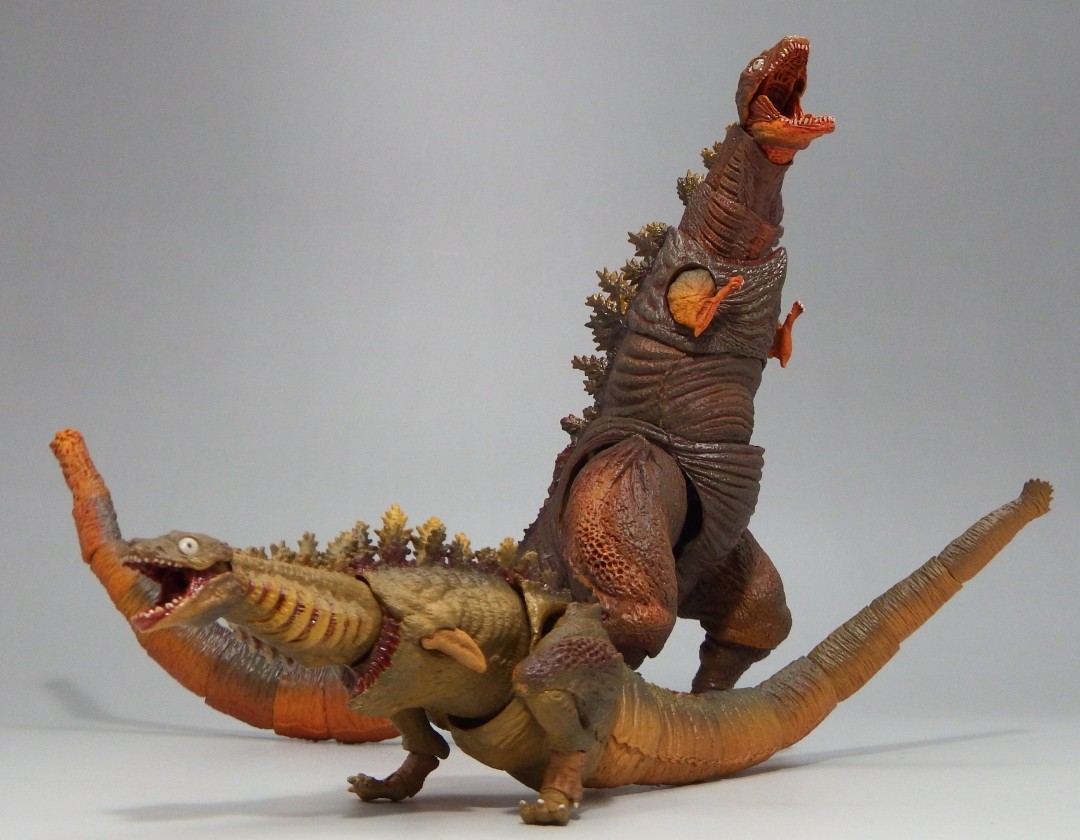 S.H.モンスターアーツ「ゴジラ2016 第二形態＆第三形態」 : 空想玩具