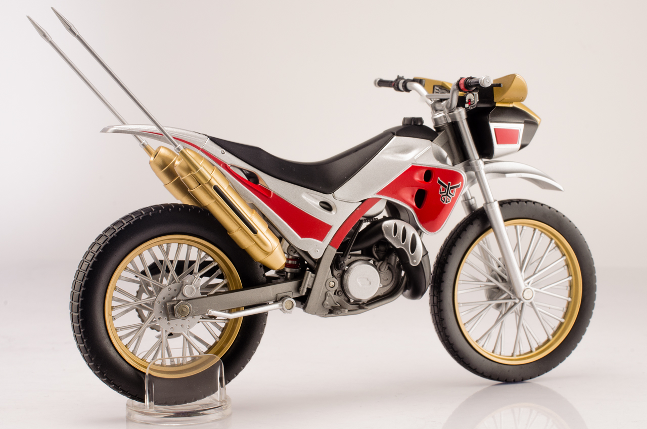 バンダイ S.H.フィギュアーツ トライチェイサー2000 レビュー : きん