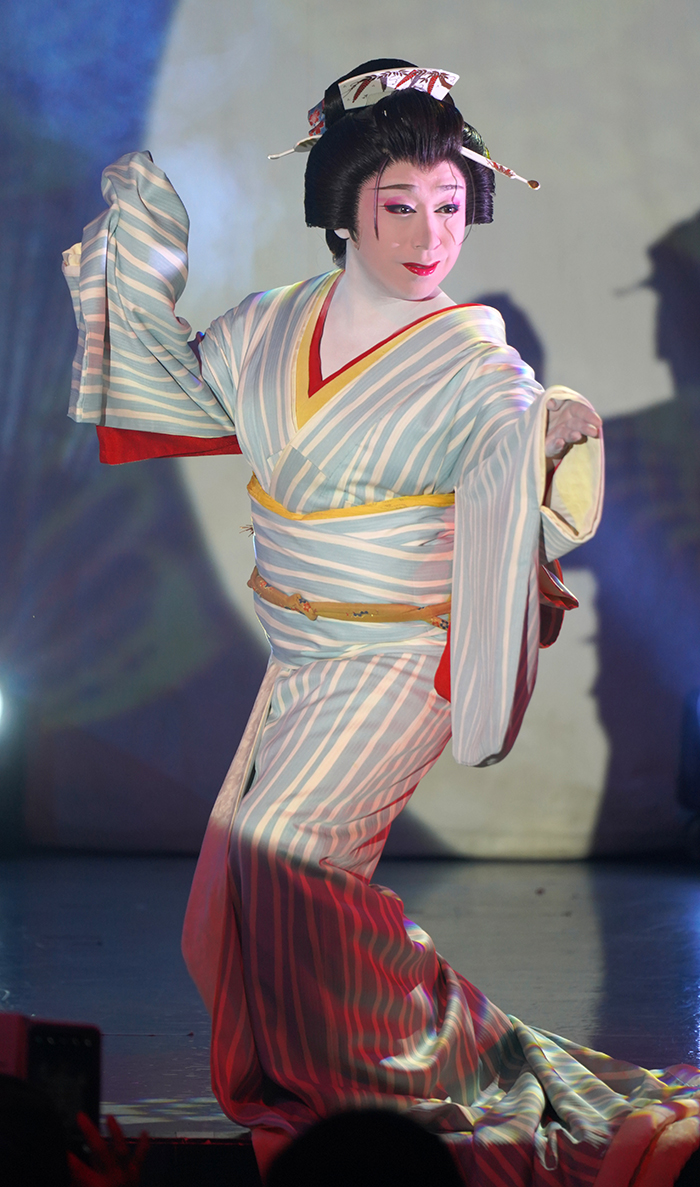 ○ 羅い舞座 京橋劇場 2025年10月公演 ○「剣戟はる駒座」舞台袖