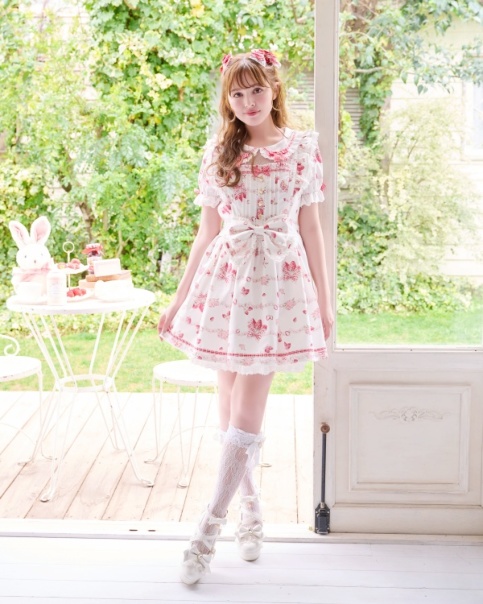 Creamy Berry柄ワンピース ｜ LIZ LISA（リズリサ）公式通販 ｜ Tokyo