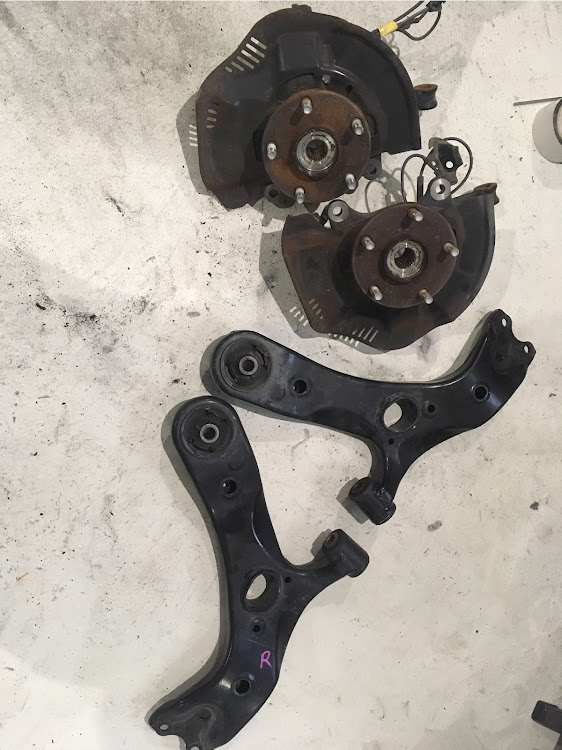 プリウスの30プリウス・114.3化・売りますに関するカスタム事例｜車の