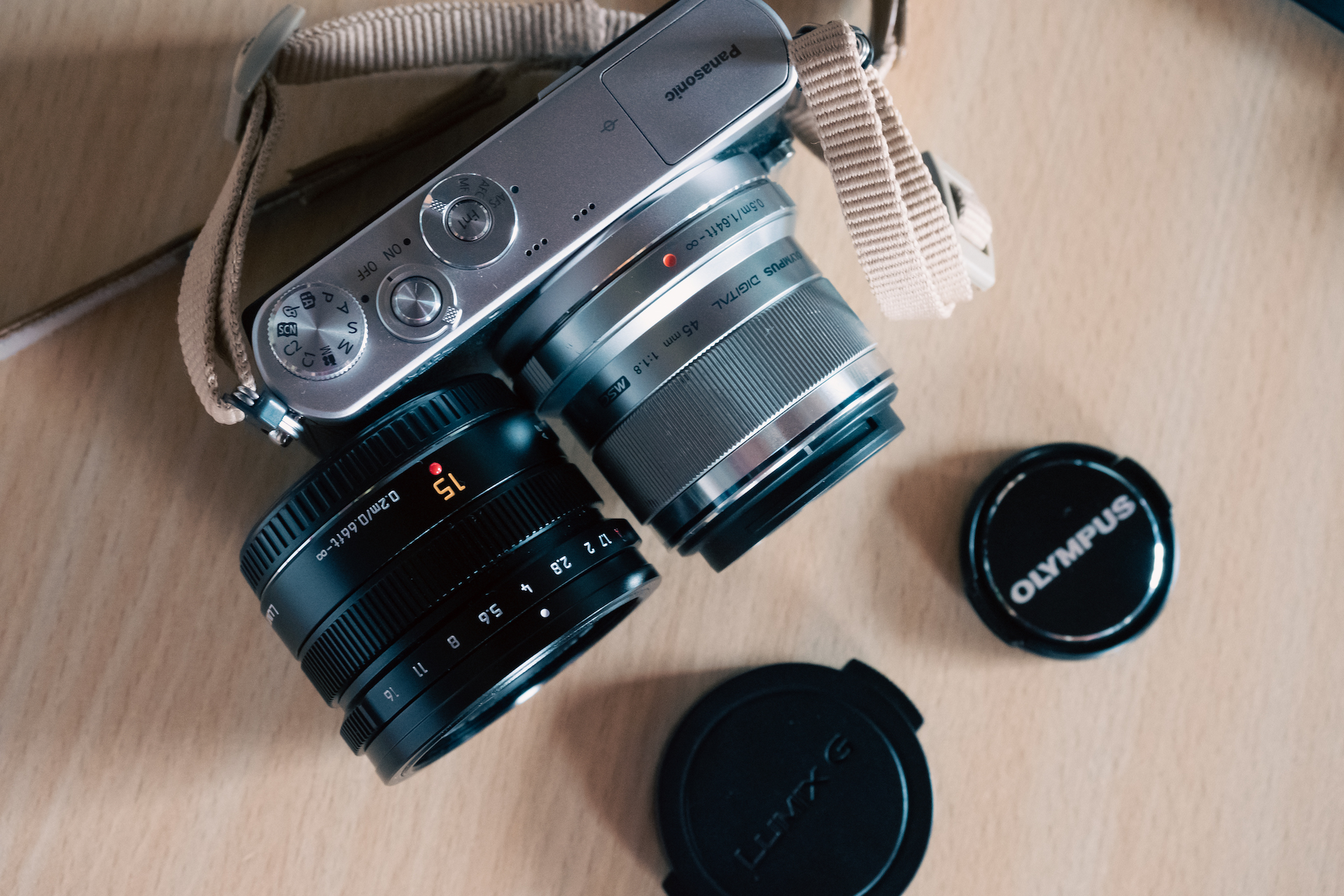 デジタルカメラ Panasonic DMC-GF7 M.ZUIKO 45mm F1.8 デジタルカメラ