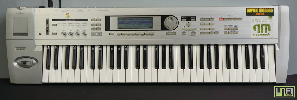 Korg Triton LE 61 Key Digital Polyphonic Synthesiser Sequencer
