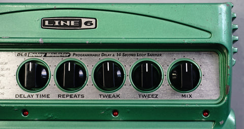 Line 6 DL4 Delay Modeler and Looper Programmable Green Electric