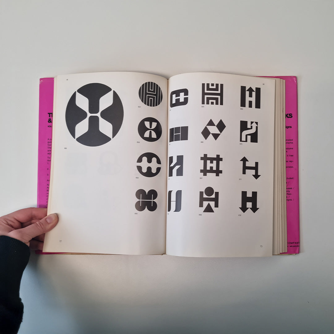 Trade Marks & Symbols. Volume 1: Alphabetical Designs – Logo Books