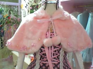 Pearl Ribbon Fur Cape (2006) by Angelic Pretty