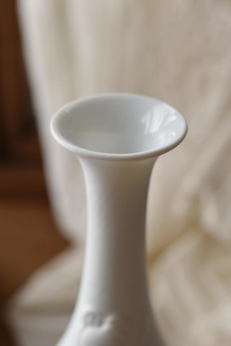 フラワーベース.White ドイツヴィンテージ雑貨 KAISER 白磁器 花器