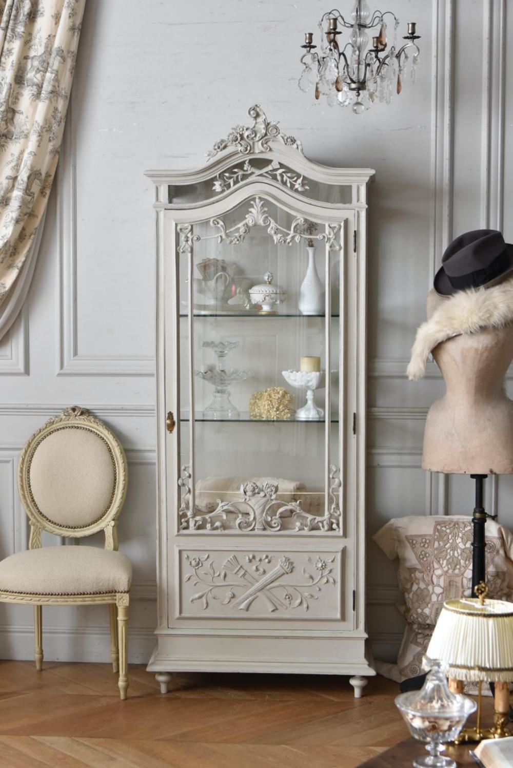 アンティーク3面ガラスキャビネット.2 フランスアンティーク家具