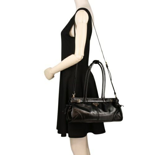 プラダ ショルダーバッグ レディース ミディアムレザートート