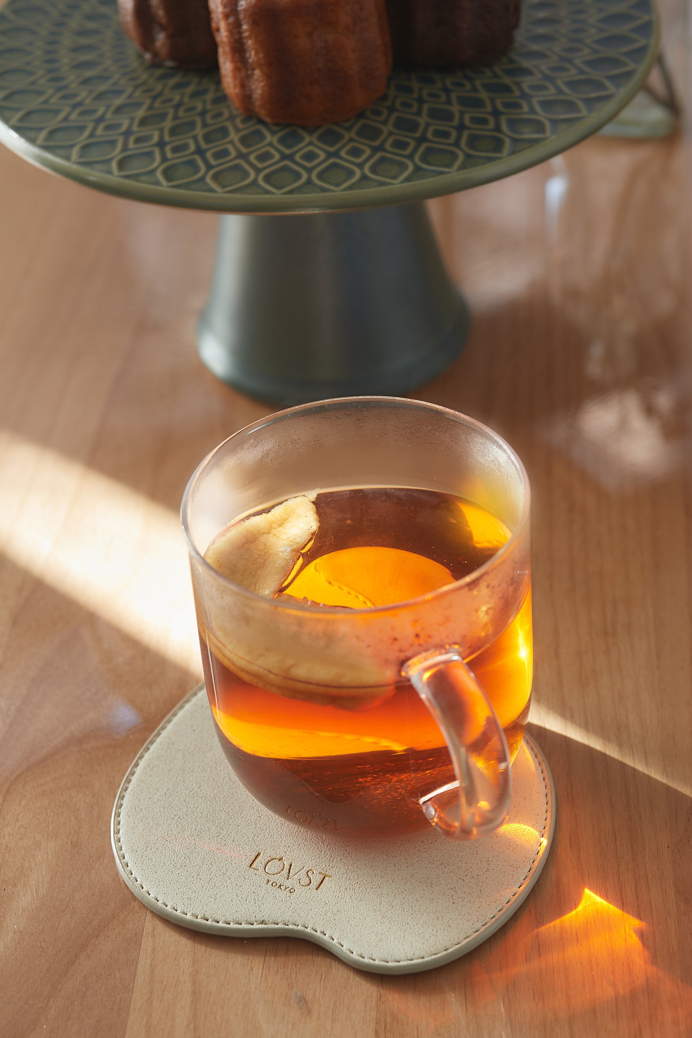 アップルレザー製コースター「Apple Leather Coaster」 | LOVST TOKYO