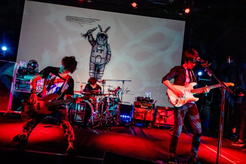 UNISON SQUARE GARDEN 、新作ライブBD/DVD「Normal」よりライブ映像