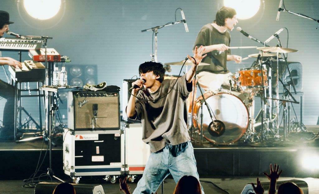 渋谷すばる、真摯なロックを熱量たっぷりで届けるライヴツアー『二歳と