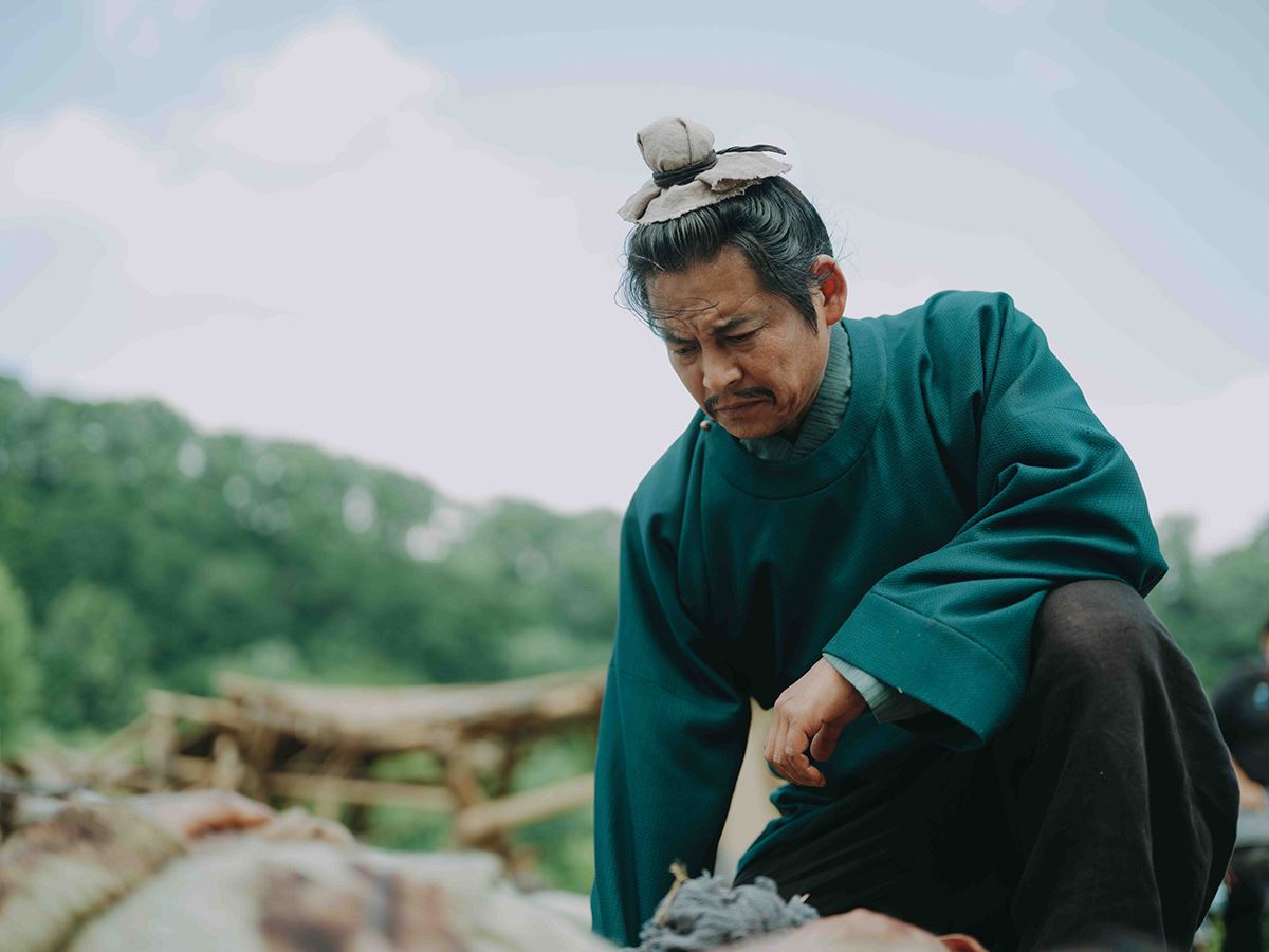 織田裕二が語る役作りの葛藤と手応え 『北方謙三 水滸伝』新カット3点