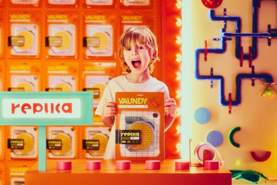 Vaundy、新アルバム『replica』ジャケットアートワーク＆詳細発表